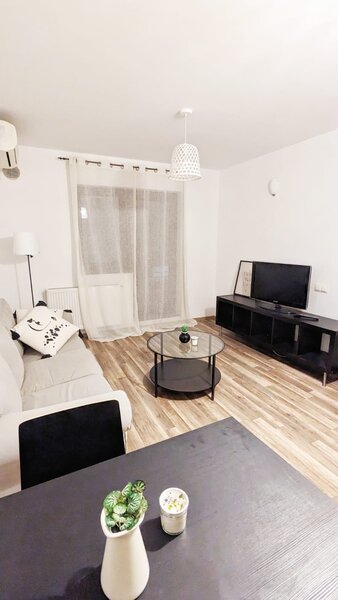 Bloc 2016, Metrou Piata Iancului, 2 camere 60 mp , Centrala Proprie, Modern