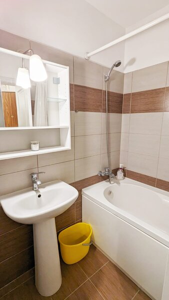 Bloc 2016, Metrou Piata Iancului, 2 camere 60 mp , Centrala Proprie, Modern